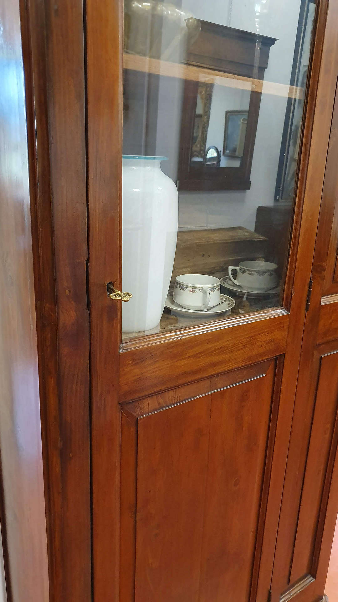 Dispensa in Abete Credenza Antica e Vetrina Antica