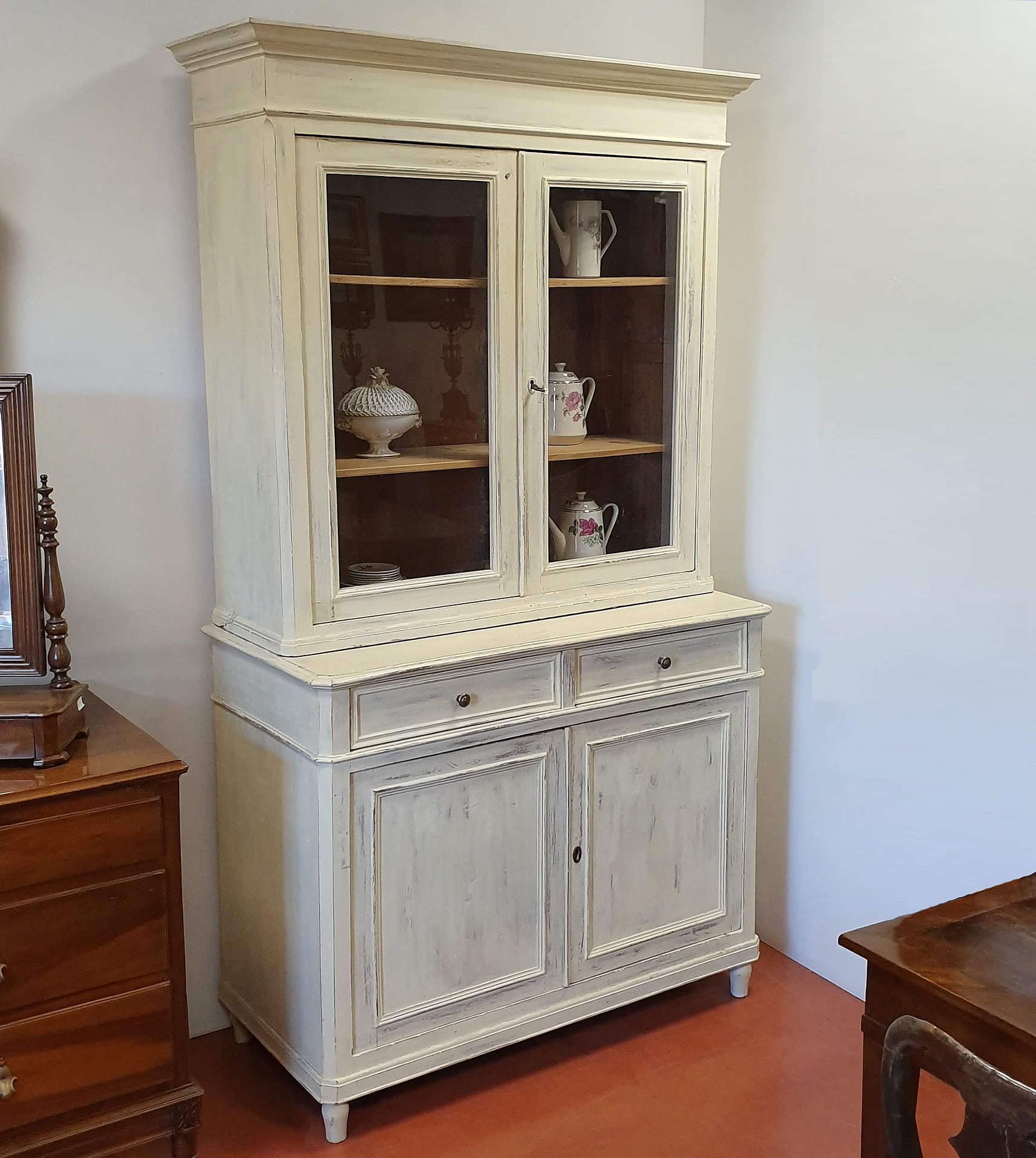 Credenza vetrina dipinta Credenza Antica e Vetrina Antica
